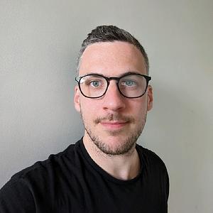 Tesimonial Profile picture
